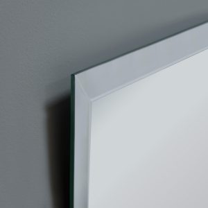 Espejo enmarcado rectangular Bisel gris 100 x 80 cm.