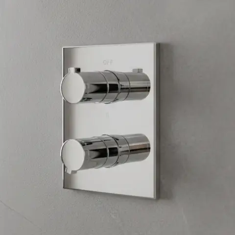 Grifería Empotrada Clever Mod. Nine Urban Termostático - Cromo