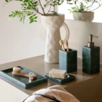 Complementos de mármol para baño de Andreas House.